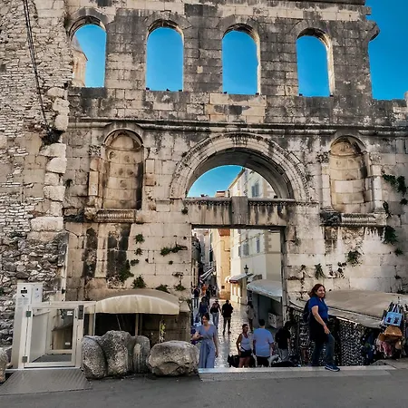 Apartment Stella- Near Center And Bacvice *