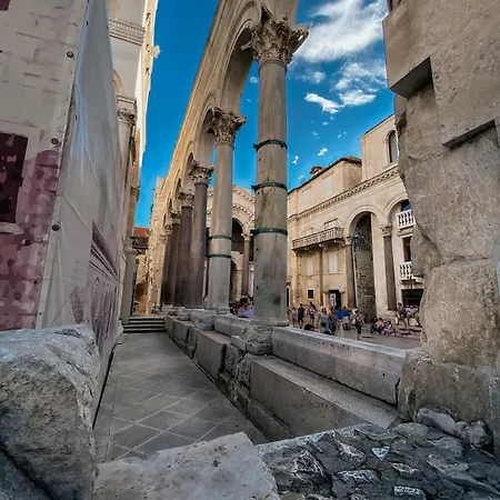 Stella- Near Center And Bacvice Apartment Split