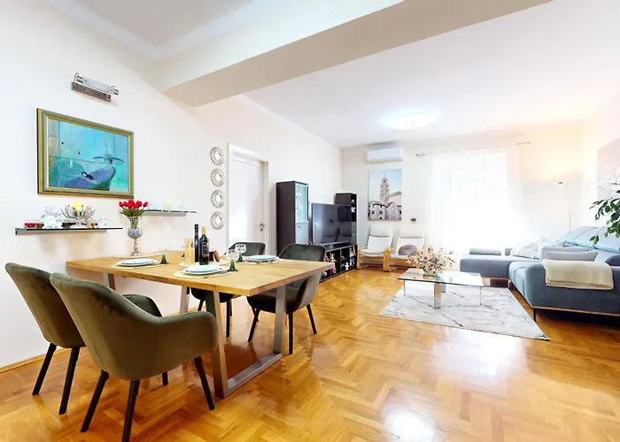 Stella- Near Center And Bacvice Appartement *