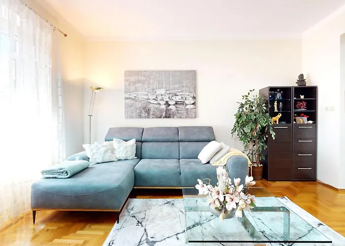 Stella- Near Center And Bacvice Appartement *