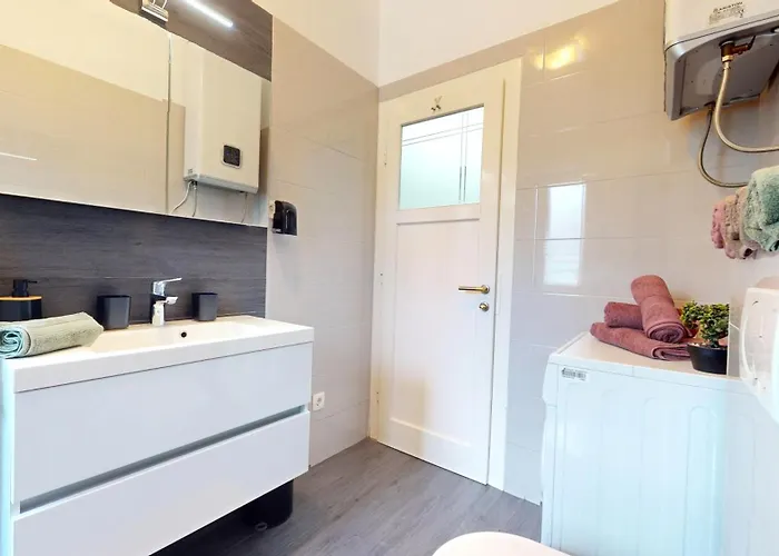 Appartement Stella- Near Center And Bacvice