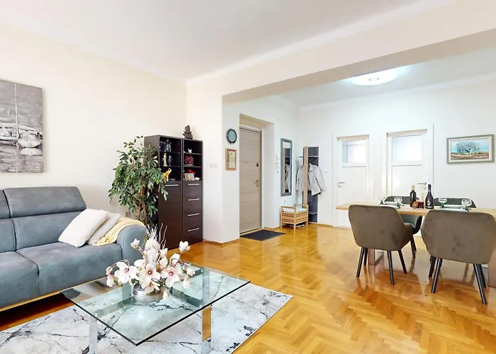 Appartement Stella- Near Center And Bacvice Split